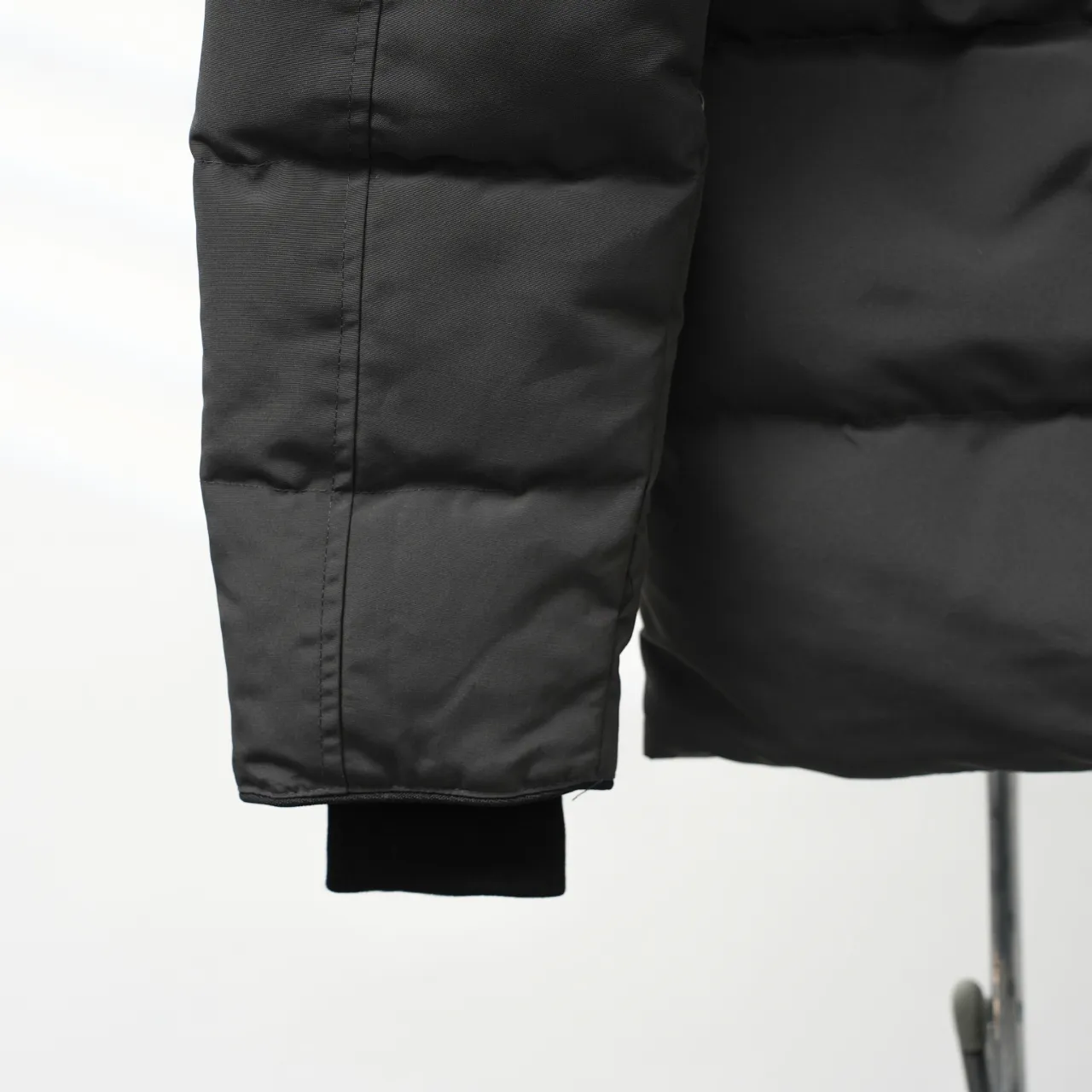 P740 CANADA GOOSE丨Canada Goose 29 New 2048 Hairless Collar Hooded Down Jacket Color: Graphite Black Label Size: XS-XXL